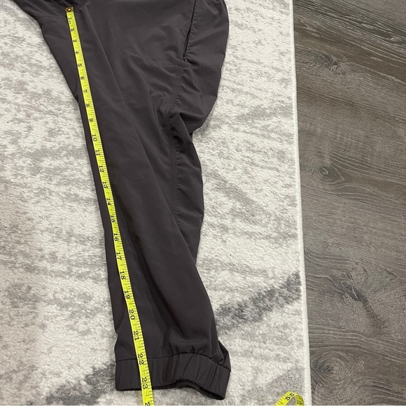 Athleta Grey LA VIVA Capri Pants - Picture 12 of 12